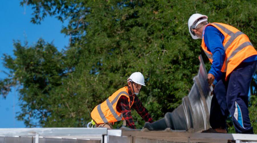 Professional residential roofers in Riverbank, CA